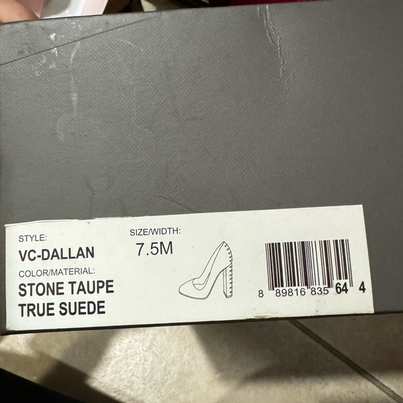 Vince Camuto Dallan suede heels 7.5 - Picture 5 of 6